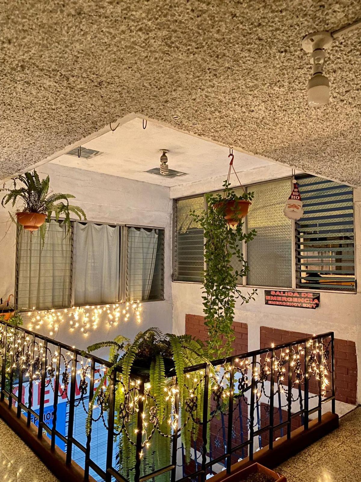 Hotel El Meson Guatemala Extérieur photo